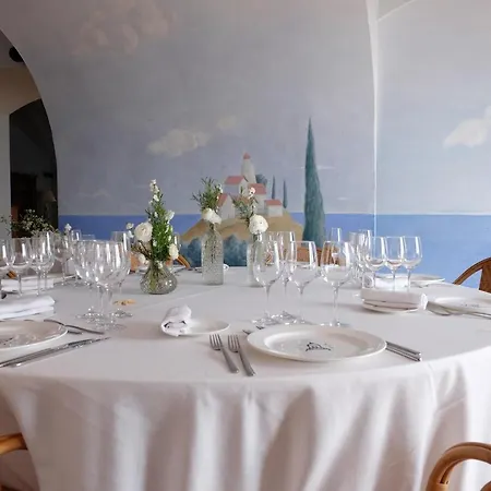 El Far Restaurant Hotel 4*