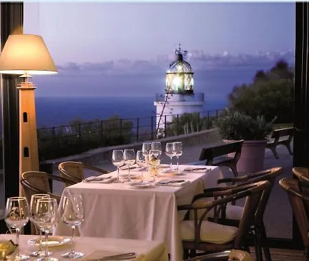 El Far Restaurant Отель