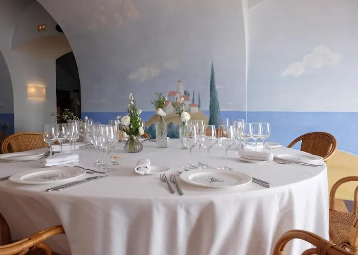 El Far Restaurant Hotel 4*