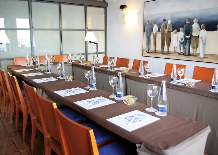 El Far Restaurant Hotel 4*