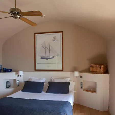 El Far Restaurant Ξενοδοχείο