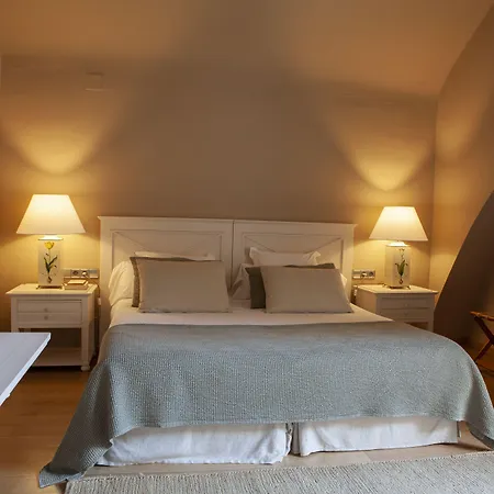 Hotel El Far Restaurant 4*
