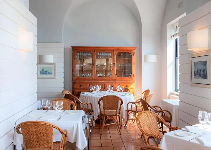 El Far Restaurant Hotel