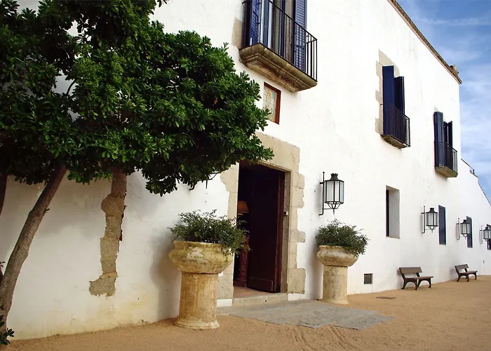 Hotel El Far Restaurant 4*