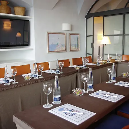 Отель El Far Restaurant Лафранч